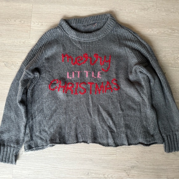 NWOT Wooden Ships Charcoal Sweater with Festive Red Script - Picture 3 of 8